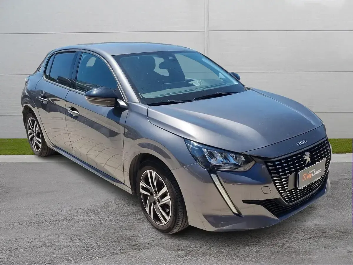 Usata Peugeot 208 Allure 101 CV (74 kW) 2023 Utilitaria