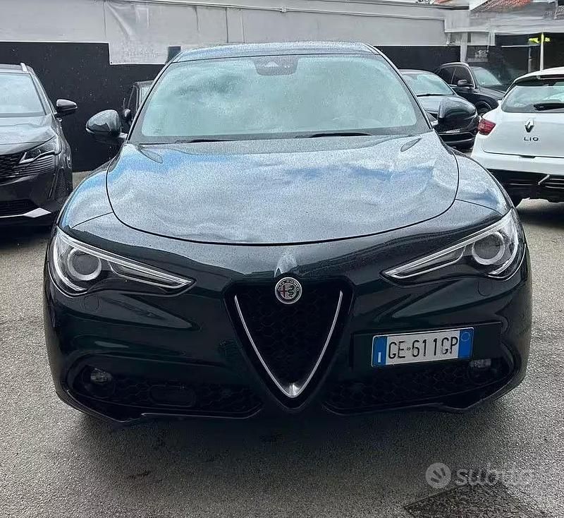 Usata Alfa Romeo Stelvio 180 CV (132 kW) 2017 Nero SUV