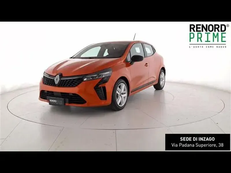 Usata Renault Clio Evolution 67 CV (49 kW) 2023 Arancione Utilitaria