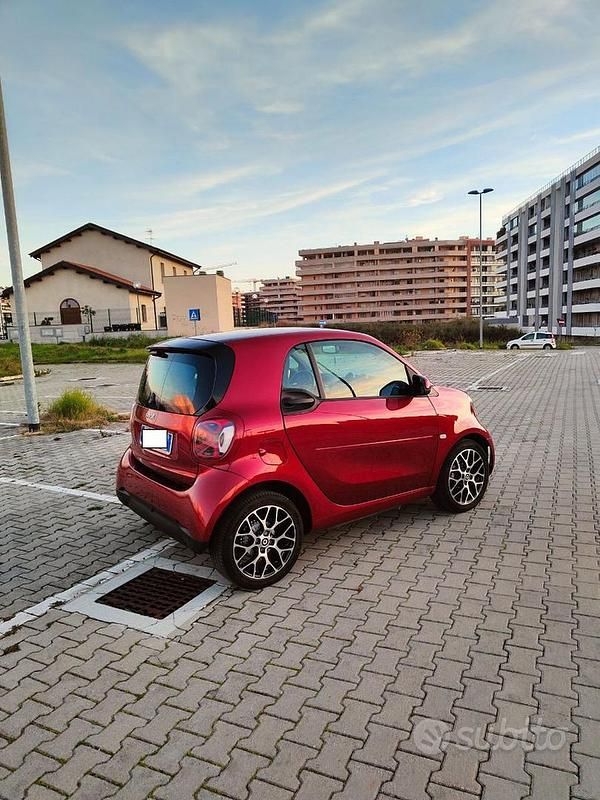 Usata Smart ForFour Electric Drive Prime 22 kW (30 CV) 2020 Rosso Berlina