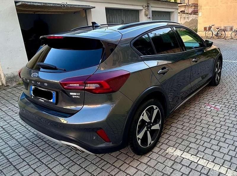 Usata Ford Focus Active 125 CV (91 kW) 2022 Grigio