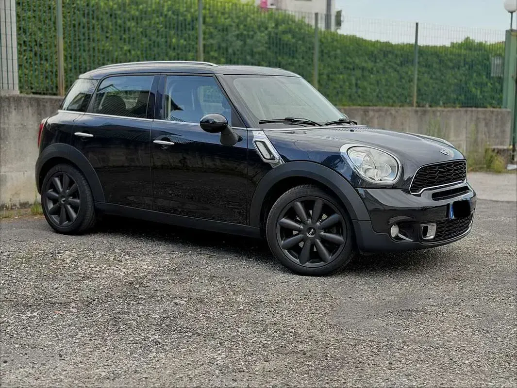 Usata Mini Countryman 143 CV (105 kW) 2013 Nero SUV