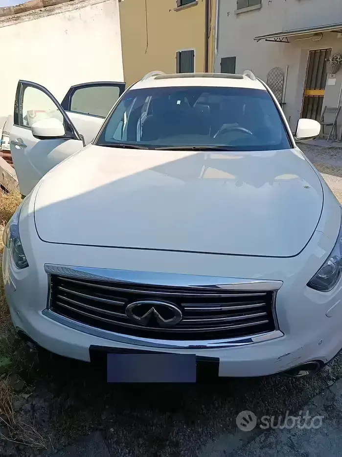 Usata Infiniti QX70 238 CV (175 kW) 2015 Bianco SUV