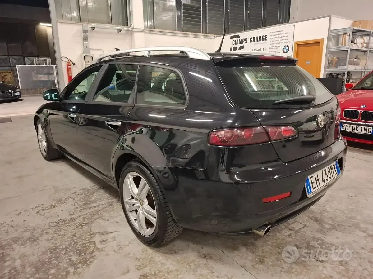 Usata Alfa Romeo 159 Super 136 CV (100 kW) 2011 Nero Station wagon