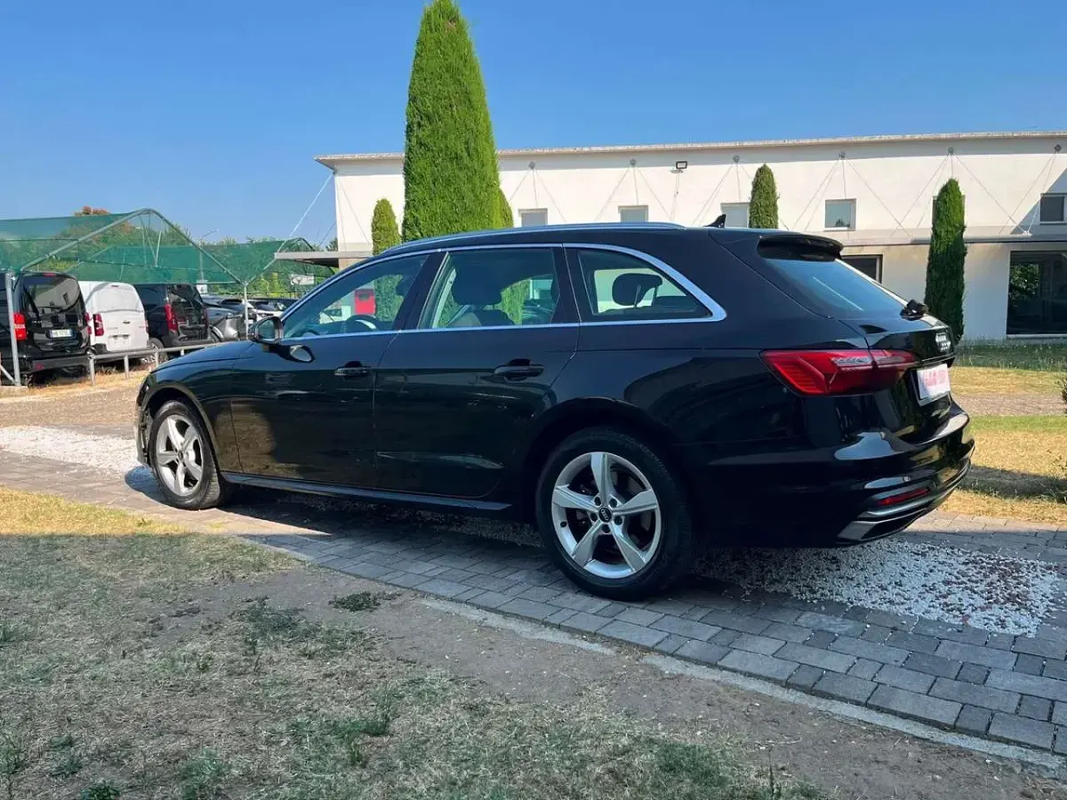 Usata Audi A4 S-Line 136 CV (100 kW) 2021 Nero Berlina