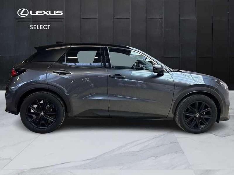 Usata Lexus LBX 136 CV (100 kW) 2024 Grigio SUV