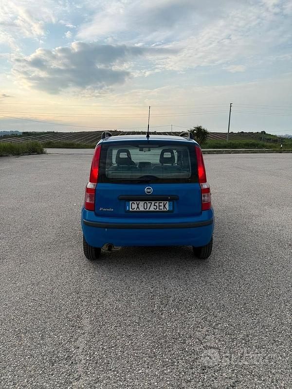 Usata Fiat Panda 60 CV (44 kW) 2005 Blu Utilitaria