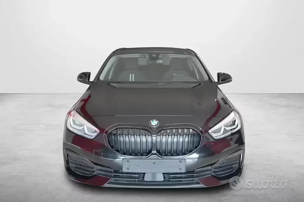 Usata BMW 116 Advantage 116 CV (85 kW) 2022 Nero Utilitaria