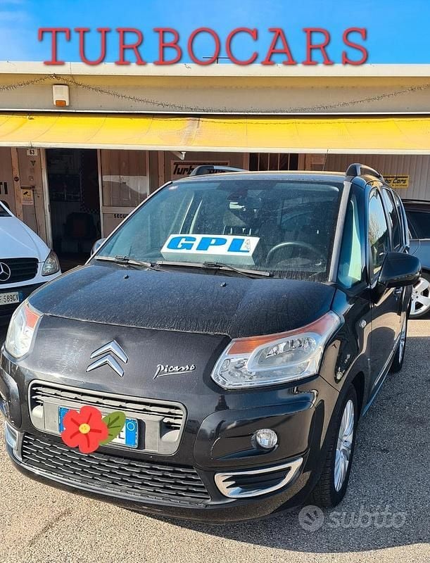 Nero Usata 2010 Citroën C3 Picasso Monovolume | 4000 € (Cara) - Immagine 1/4