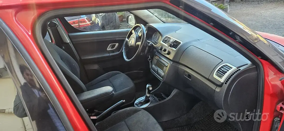 Usata Skoda Roomster 105 CV (77 kW) 2009 Rosso Monovolume