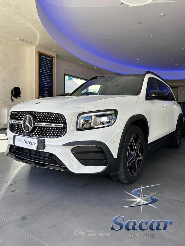 Usata Mercedes GLB180 Premium 116 CV (85 kW) 2023 Bianco SUV