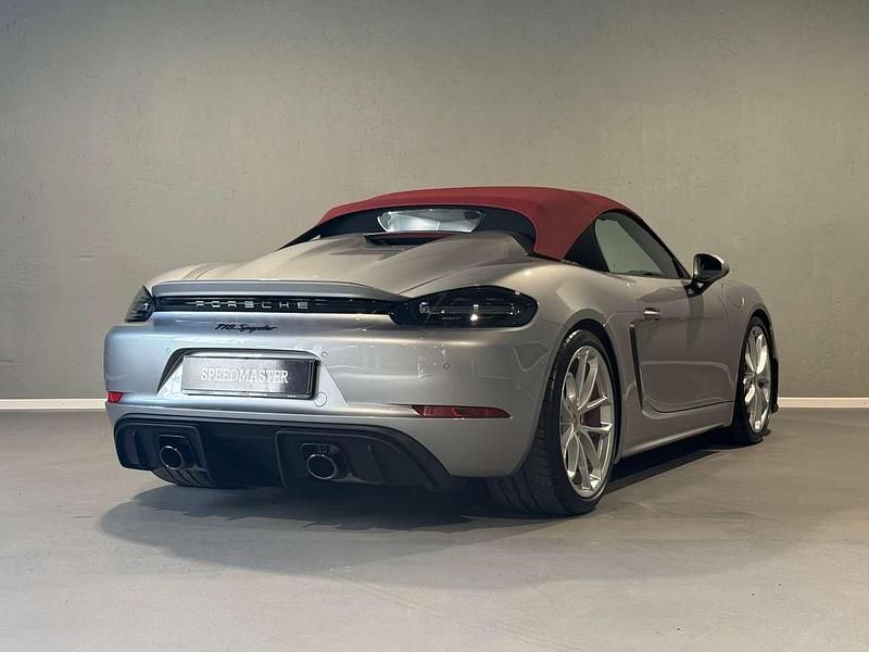 Usata Porsche 718 Spyder 420 CV (308 kW) 2020 Gt silver met. Cabrio