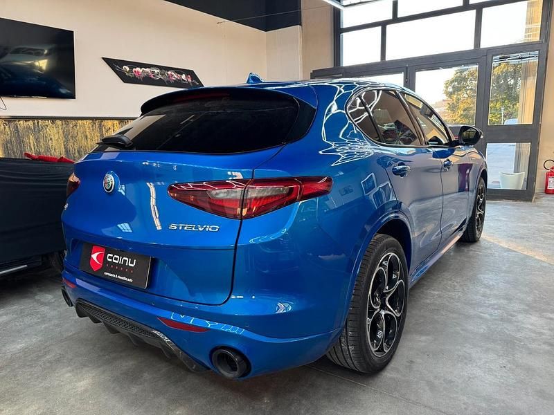 Usata Alfa Romeo Stelvio Veloce 210 CV (154 kW) 2022 Blu SUV