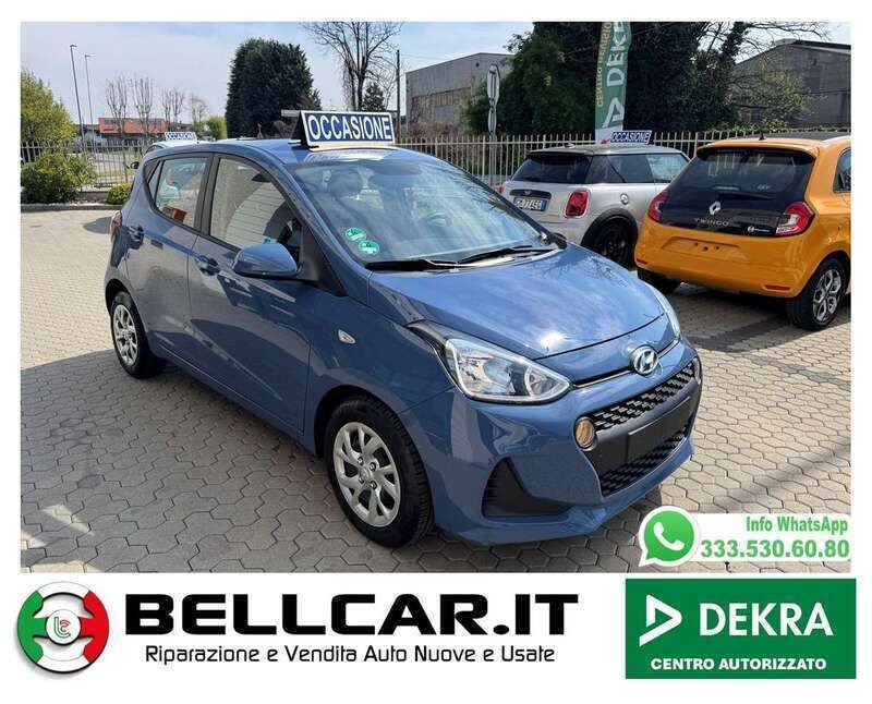 Blu/azzurro Usata 2017 Hyundai i10 Classic Due volumi | 9500 € (Buon prezzo) - Immagine 1/4