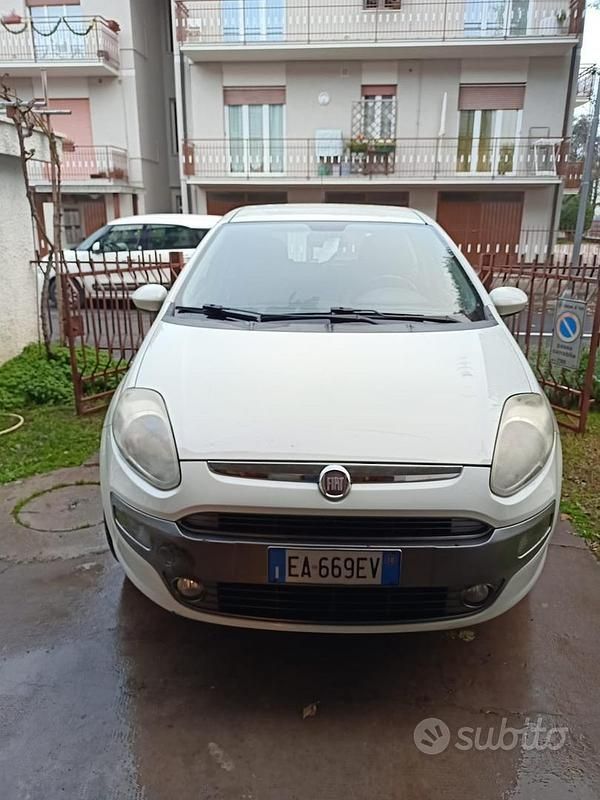 Usata Fiat Grande Punto 2010 Bianco Utilitaria