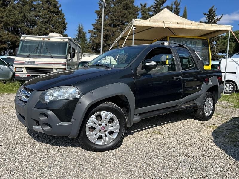 Occasion Fiat Strada 95 ch (69 kW) 2013 Noir Pick-up