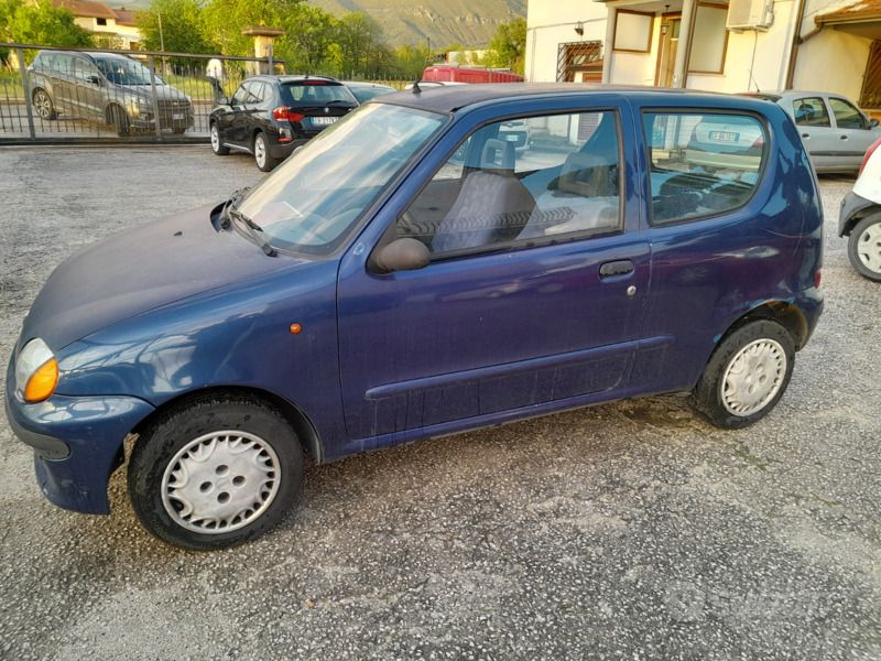 Usata Fiat 600 Young 54 CV (39 kW) 2000 Blu Utilitaria