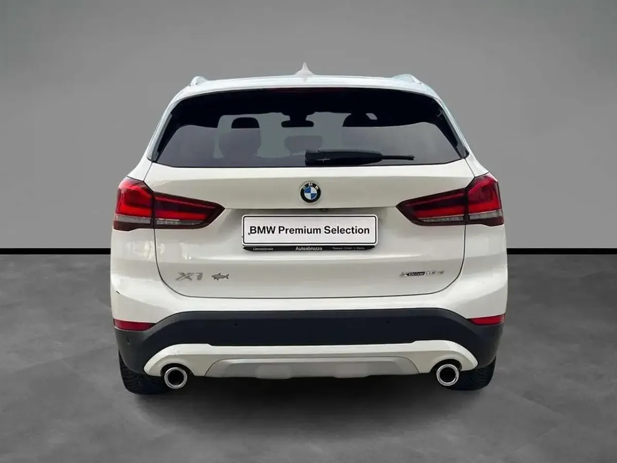 Usata BMW X1 xLine 150 CV (110 kW) 2021 Alpin white pastello SUV