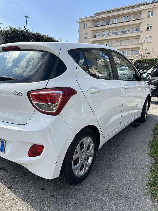 Usata Hyundai i10 65 CV (47 kW) 2015 Utilitaria