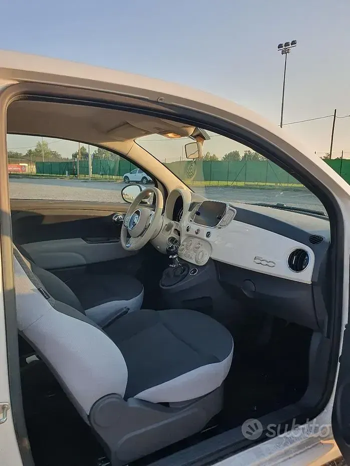 Usata Fiat 500 Mirror 69 CV (50 kW) 2017 Bianco Utilitaria