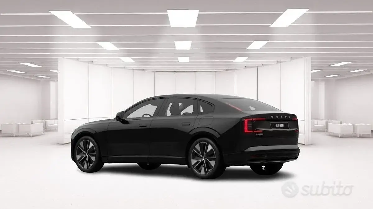 Nuova Volvo ES90 Ultra 139 kW (190 CV) 2026 Nero Berlina