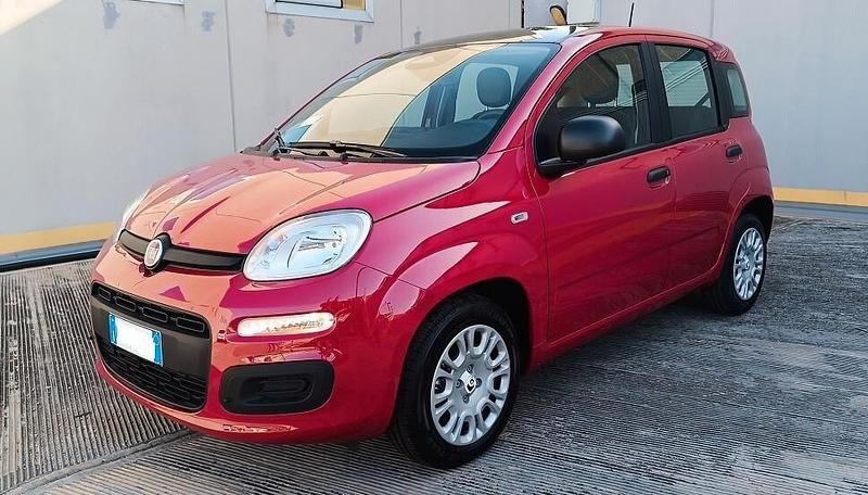 Nuova Fiat Panda S 69 CV (50 kW) 2025 Rosso Utilitaria