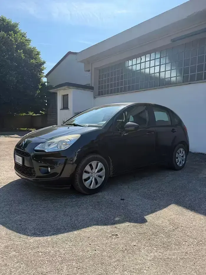 Usata Citroën C3 Exclusive 70 CV (51 kW) 2011 Berlina