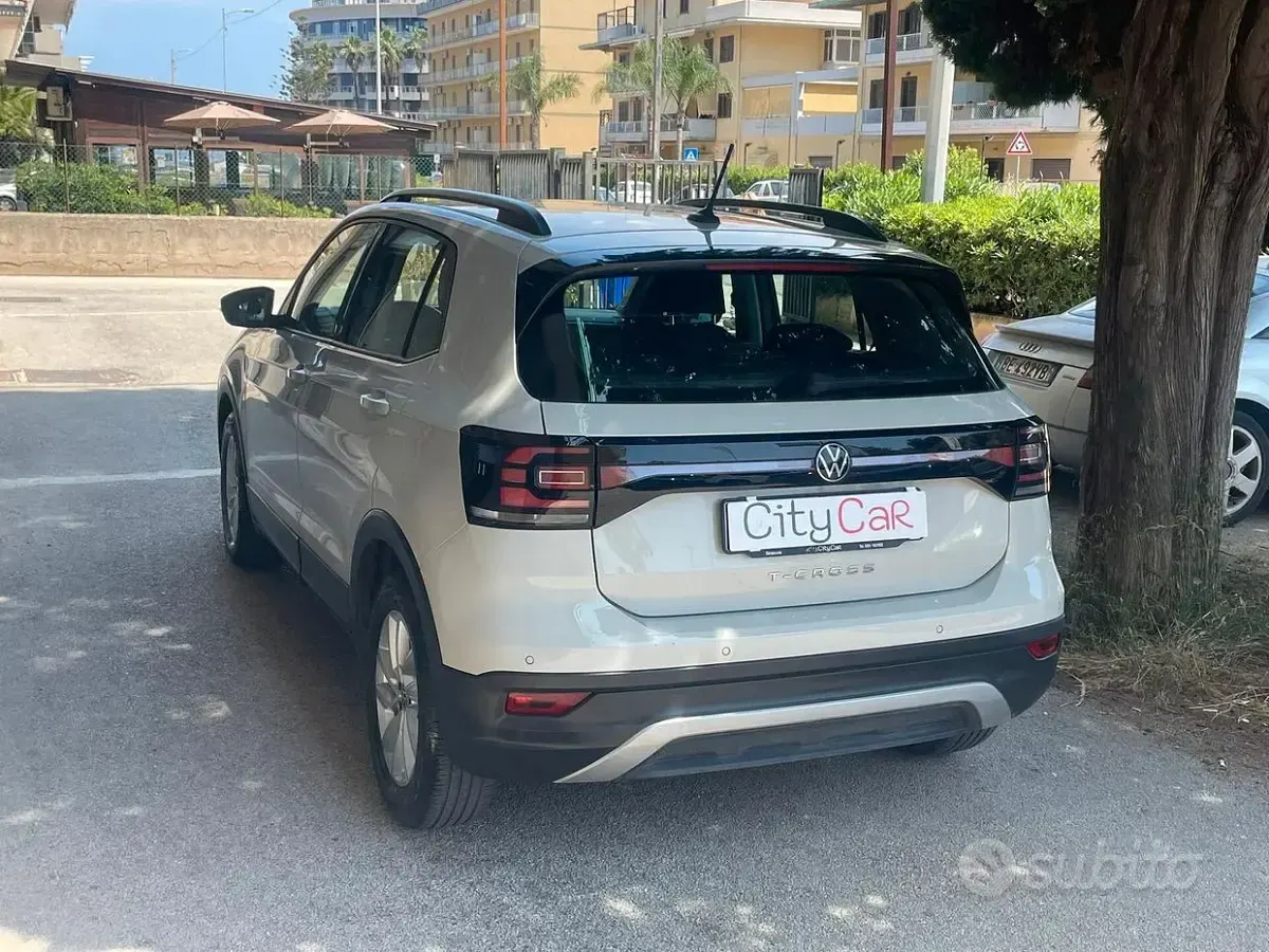 Usata VW T-Cross Style 95 CV (69 kW) 2021 Beige SUV
