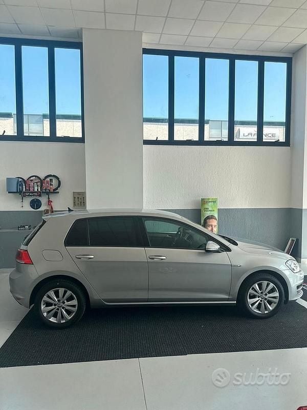 Usata VW Golf VII Executive 110 CV (80 kW) 2017 Grigio Berlina