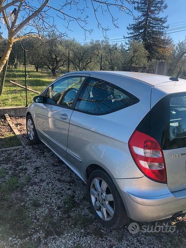 Usata Mercedes A190 75 CV (55 kW) 2008 Grigio Coupé