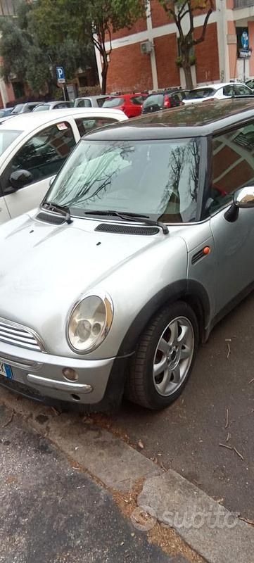 Begagnad Mini Cooper Coupé 116 HK (85 kW) 2004 Grå Sportkupé