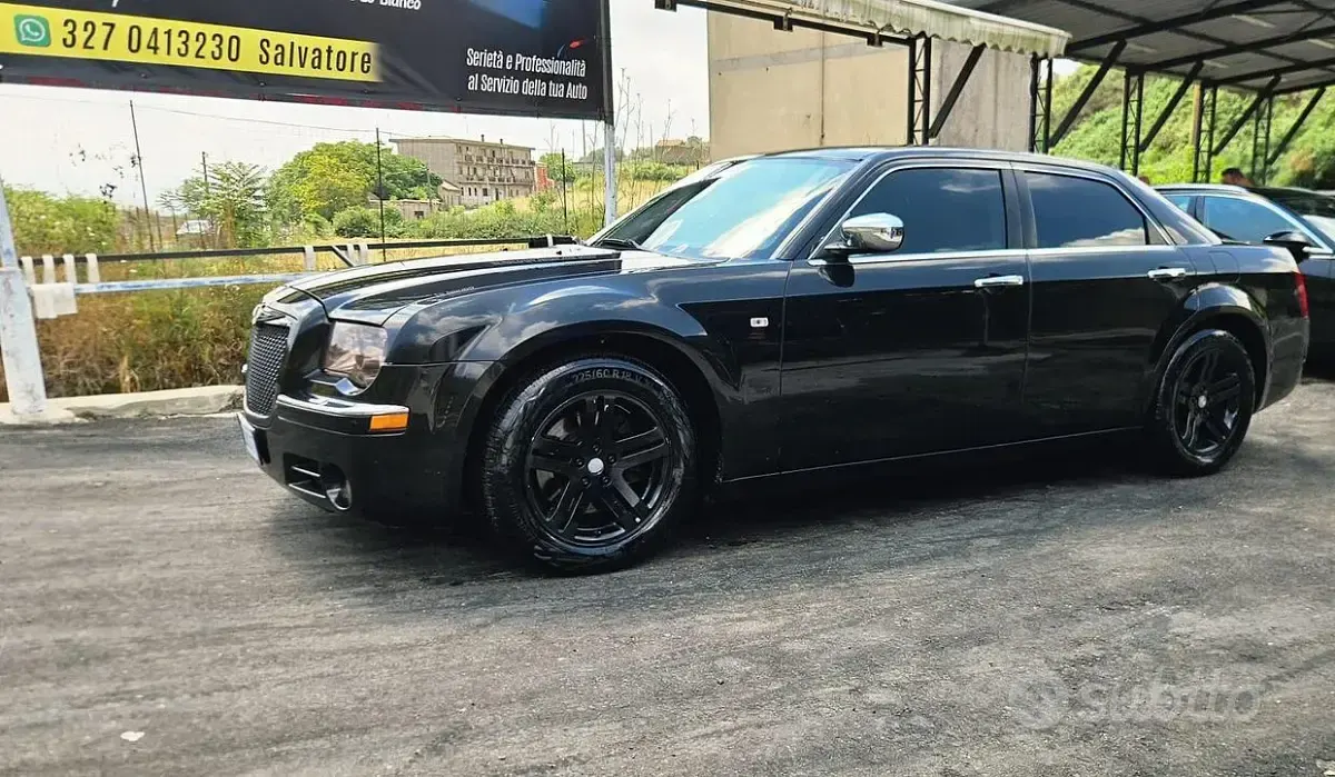 Usata Chrysler 300C 218 CV (160 kW) 2006 Nero Berlina