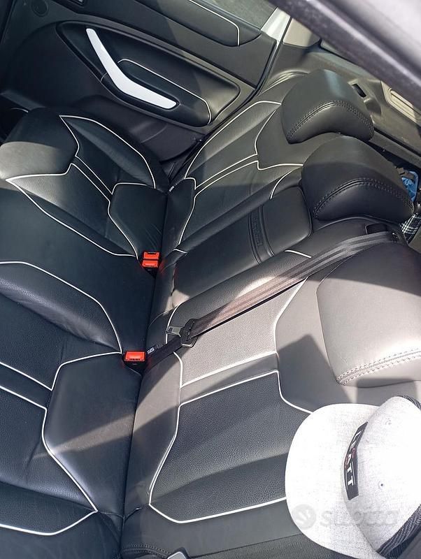 Usata Ford Kuga 163 CV (119 kW) 2010 Bianco SUV