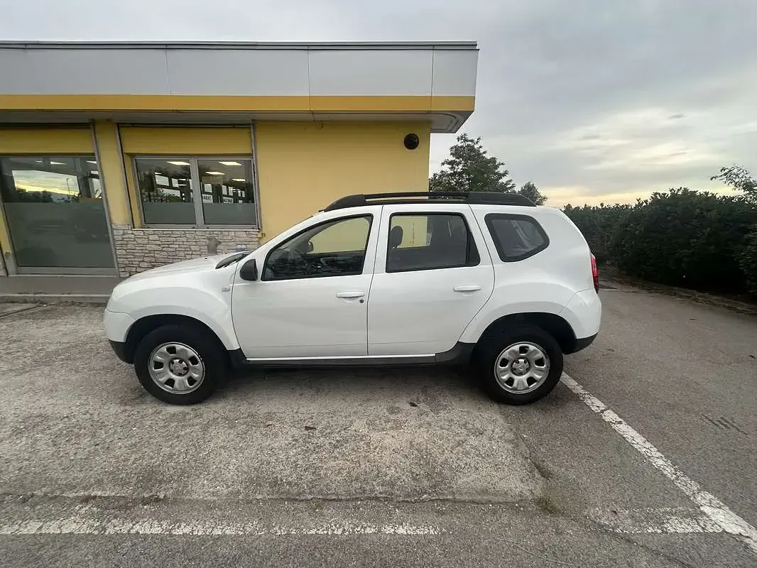 Usata Dacia Duster Lauréate 105 CV (77 kW) 2013 SUV
