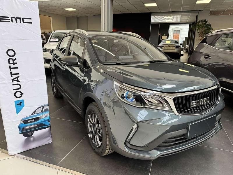 Nuova EMC QUATTRO 103 CV (75 kW) 2026 Grigio SUV