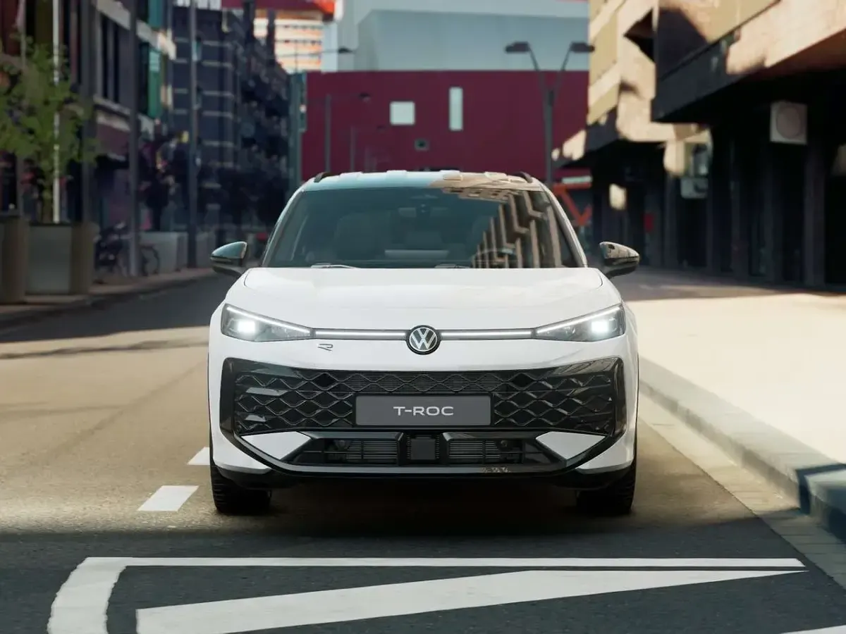 Nuova VW T-Roc Style 150 CV (110 kW) 2026 Pure white nero SUV