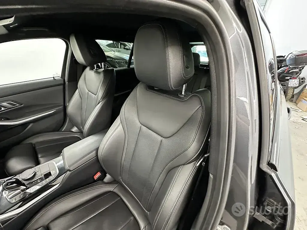 Usata BMW 318 M Sport 150 CV (110 kW) 2022 Grigio Station wagon