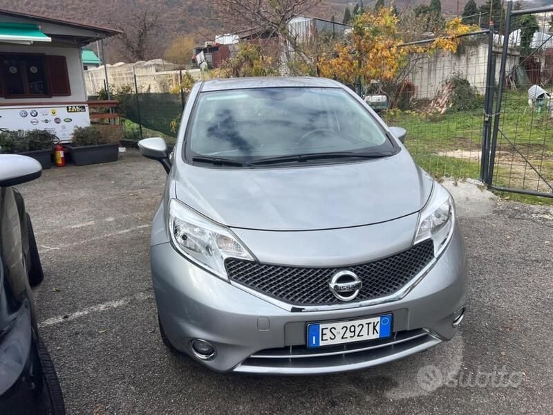 Usata Nissan Note Tekna 90 CV (66 kW) 2014 Grigio metallizzato Monovolume