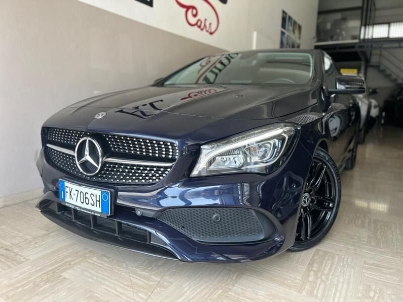 Blu Usata 2017 Mercedes CLA220 Premium Tre volumi | 18.999 € (Buon prezzo) - Immagine 1/4