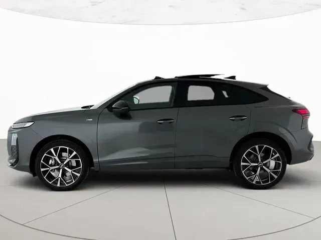 Nuova Audi Q3 Sportback S-Line 150 CV (110 kW) 2026 Grigio SUV