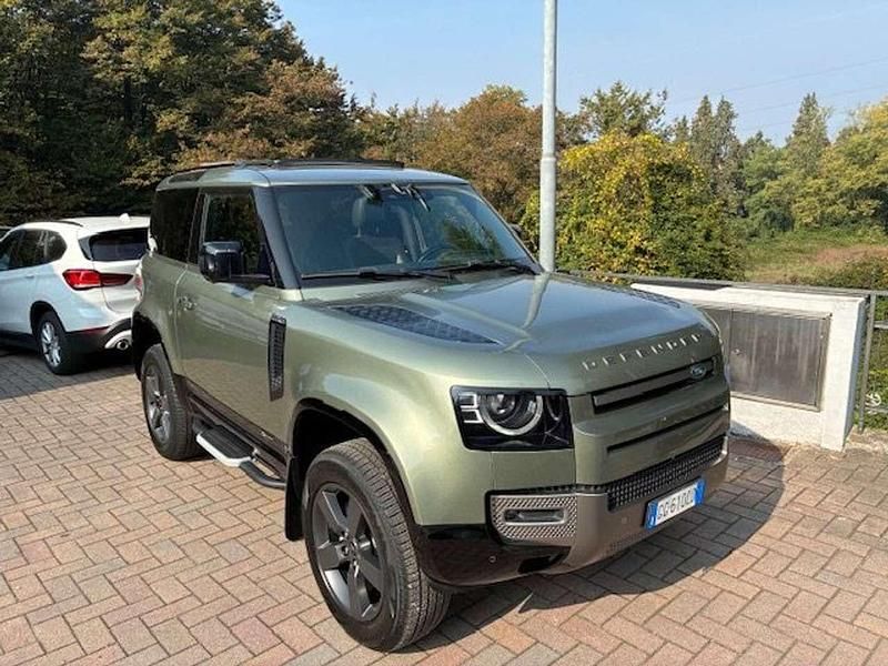 Usata Land Rover Defender HSE Dynamic 249 CV (183 kW) 2021 Verde SUV