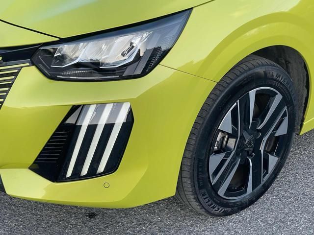 Giallo Usata 2023 Peugeot e-208 Style Due volumi | 16.400 € (Super prezzo) - Immagine 1/4