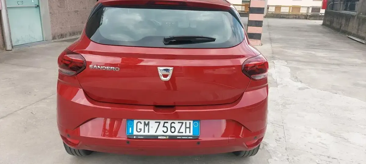 Usata Dacia Sandero Stepway 91 CV (66 kW) 2023 Marrone Berlina