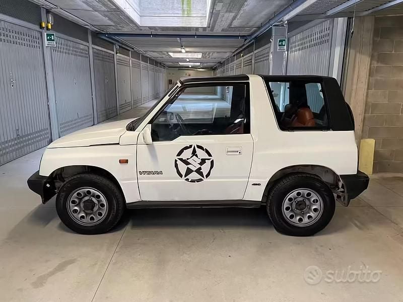 Usata Suzuki Vitara 77 CV (56 kW) 1991 Bianco Cabrio
