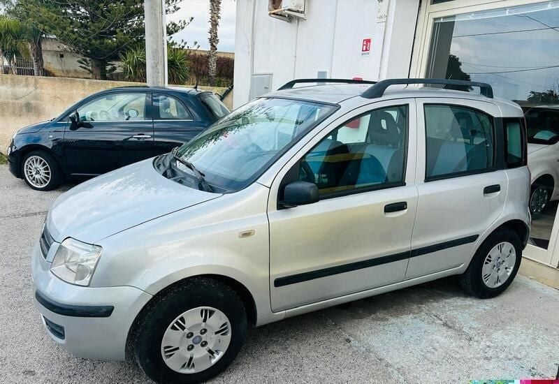 Argento Usata 2008 Fiat Panda Dynamic Utilitaria | 5200 € (Molto cara) - Immagine 1/4