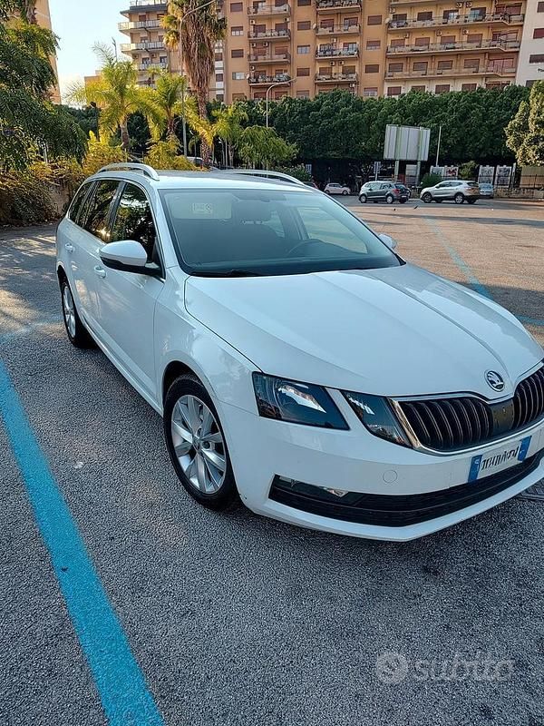 Usata Skoda Octavia G-TEC 2018 Bianco Station wagon