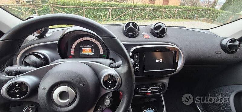 Usata Smart ForFour Passion 2020 Nero Utilitaria