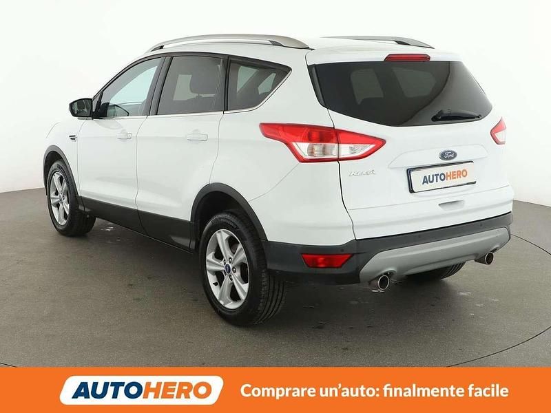 Usata Ford Kuga 120 CV (88 kW) 2016 Bianco SUV