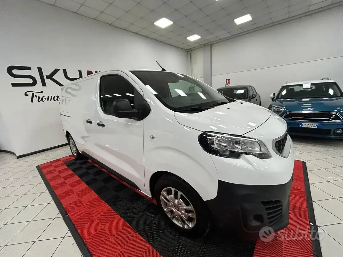 Usata Peugeot e-Expert Premium 56 kW (77 CV) 2021 Bianco Furgone