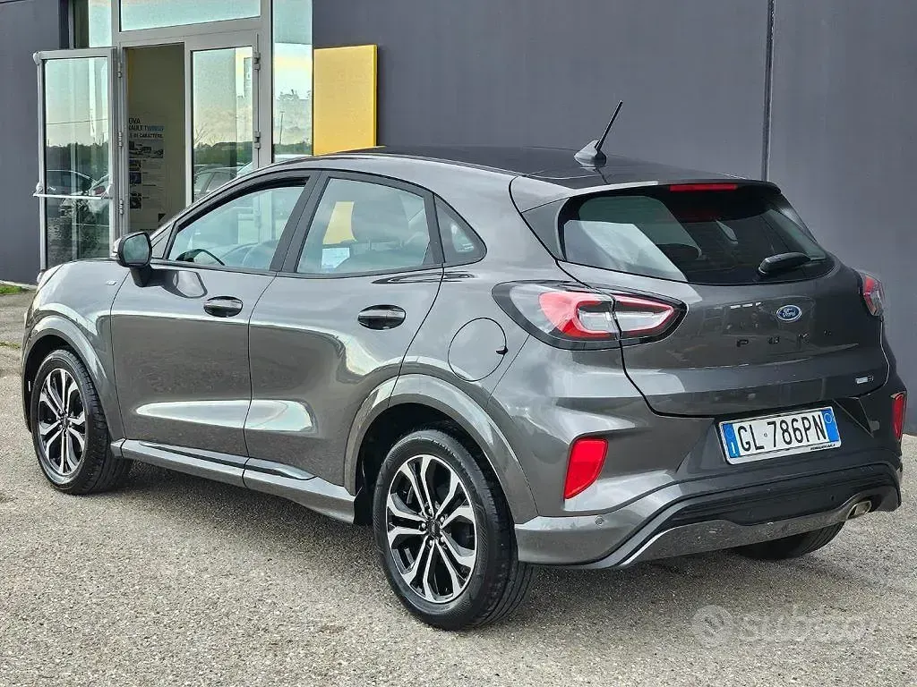 Usata Ford Puma ST-Line 125 CV (91 kW) 2022 Grigio scuro SUV